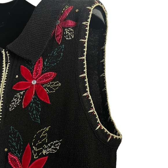 Vintage Christmas Sweater Vest Black Poinsettia Embroidered Zip Front Holiday - Picture 4 of 9
